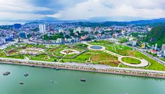 Công viên hoa của 'thành phố đáng sống' xuống cấp nghiêm trọng