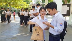 Hàng trăm thí sinh Khánh Hòa có 3 môn dưới 5 điểm vẫn đậu lớp 10