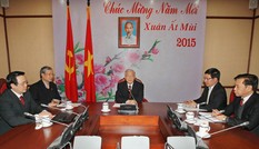 Đưa quan hệ Việt - Trung không ngưng phát triển ổn định