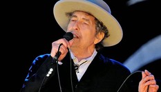 Nobel gọi tên huyền thoại Mỹ Bob Dylan