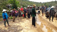 Vì đâu dân chiếm rừng thượng nguồn?