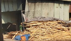 Nhà xưởng sai phép, nhả khói khét lẹt