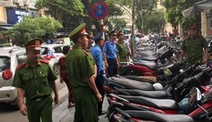 Tái diễn 'chặt chém' gửi xe quanh các bệnh viện lớn ở Hà Nội