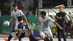 Keisuke Honda thua ngược trong ngày ra mắt tuyển Campuchia