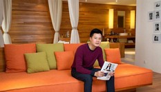 Cuộc sống độc thân giàu có ít người biết của ca sĩ Quang Dũng Cuộc sống độc thân giàu có ít người biết của ca sĩ Quang Dũng