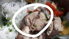 Phát hiện sán trong bữa ăn công nhân: Chỉ 'rút kinh nghiệm' vì không lưu mẫu