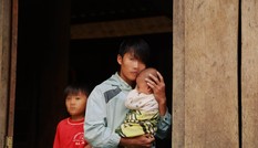 Làm mẹ ở tuổi 14