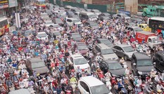 Thí điểm cấm xe máy tuyến Lê Văn Lương hoặc Nguyễn Trãi: Ðã thật sự phù hợp?