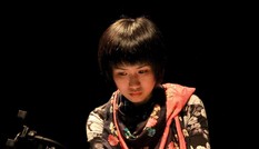 Lương Huệ Trinh: Thong dong lối hẹp