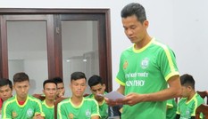 Bóng đá Việt và cú đá bể 'nồi cơm'