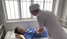5 phút 'thần tốc' giành giật sự sống cho bệnh nhân nôn ra máu nguy kịch