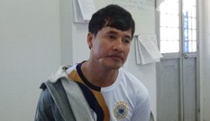 Côn đồ chém đứt gân ngón tay thanh tra giao thông