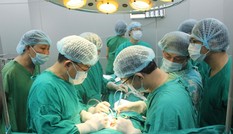 GIAO LƯU TRỰC TUYẾN: Ngành y đổi mới để người bệnh hài lòng