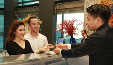 Ngân hàng tăng phát hành thẻ, thêm tiện ích cho người dùng