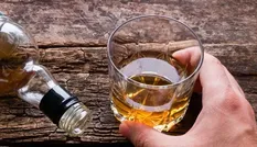 Uống bia rượu có dấu hiệu này, dừng ngay lập tức kẻo 'hối không kịp'