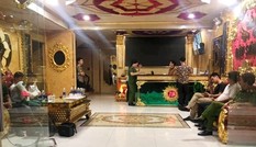 25 nam nữ thanh niên chơi ma túy xuyên đêm trong tiệm karaoke