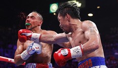 Pacquiao hạ tay đấm kém 10 tuổi, giành đai WBA hạng bán trung