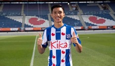 HLV Heerenveen tiếc nuối vì Văn Hậu không kịp sang Hà Lan đấu Ajax