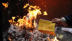 Làm lễ hóa vàng mồng 3 Tết thế nào cho 'chuẩn'?