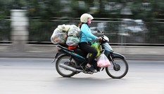 Hà Nội đề xuất cấm xe máy: Người dân lao động lo mất 'cần câu cơm’