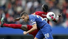 Chelsea ngã ngựa trước Liverpool ngay tại Stamford Bridge