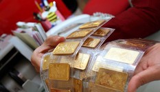 Giá vàng miếng SJC đồng loạt giảm mạnh Giá vàng miếng SJC đồng loạt giảm mạnh