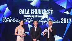 Ca sĩ Tuấn Hưng đấu giá nhẫn kim cương ủng hộ đồng bào vùng lũ