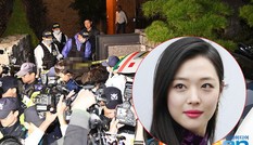 Tìm thấy bút tích cuối cùng của Sulli, loạt sao Hàn hủy lịch trình vì quá sốc