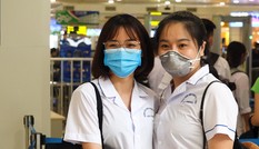 Hàng chục y bác sĩ tiếp tục vào hỗ trợ miền Trung