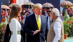 Tổng thống Mỹ Trump thăm Ấn Độ: Mũi tên trúng nhiều đích