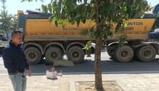 Va chạm với xe tải, một phụ nữ tử vong