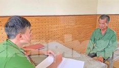 Say rượu, bố dùng dao đâm con trai tử vong