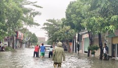 Mưa lớn, thành phố Hà Tĩnh 'biến' thành sông