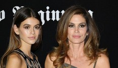 Cindy Crawford cùng con gái 16 tuổi quyến rũ đầy mê hoặc