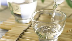 Những ai không nên ăn giấm?