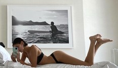 Con gái 18 tuổi của Cindy Crawford thả dáng tuyệt đẹp với bikini