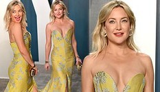 Kate Hudson 40 tuổi trẻ đẹp siêu gợi cảm với đầm hở ngực sâu