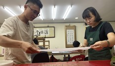 10 năm nghiên cứu tìm tòi để trở thành 'bác sĩ trị bệnh cho sách'
