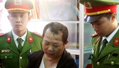 Chủ quán karaoke nuôi tiếp viên bán dâm