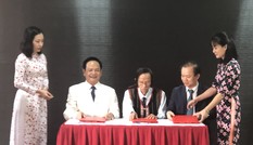 Ông Đào Hồng Tuyển trao tặng 20 tỷ đồng hỗ trợ bảo tồn văn hóa dân gian