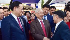 Tổng Bí thư, Chủ tịch nước Nguyễn Phú Trọng về thăm trường cũ
