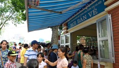 Công viên, vườn thú Hà Nội đông nghịt người dịp lễ