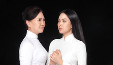 Miss Ngôi sao Kim Phượng hạnh phúc sánh đôi cùng “chị đại” trong Ngày của Mẹ