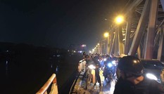 Bản tin 8H: Tìm thấy chiếc Mercedes cùng 2 thi thể dưới lòng sông Hồng