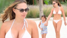 Con gái tỷ phú F1 khoe thân hình nóng bỏng với bikini
