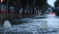 Miền Bắc nắng ấm, miền Nam đón triều cường ngày cuối