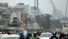 Hà Nội chìm trong ô nhiễm: Yêu cầu rửa đường, lắp 70 trạm quan trắc