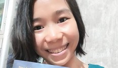 Cô gái khuyết tật mở thư viện miễn phí