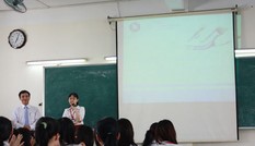 Sinh viên Ngoại thương xin lỗi vụ 'lương 1000 USD'