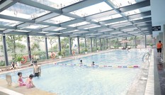 Cư dân nhí trải nghiệm mùa hè cực đã tại bể bơi Vinhomes